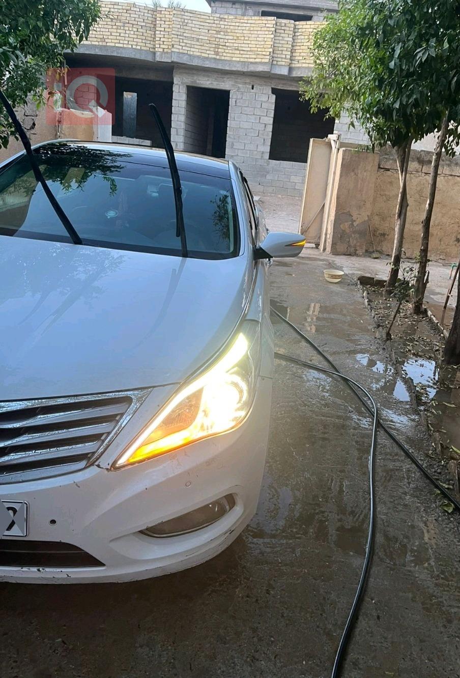 هیۆندای ازێرا